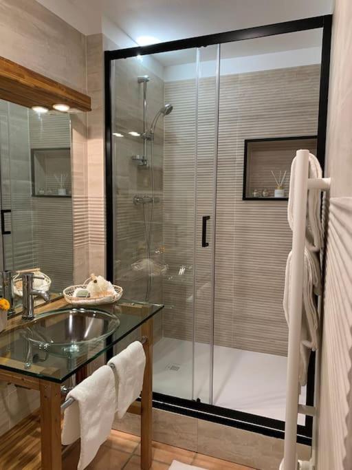Ferienwohnung Les Loges De Bacchus L'Epicurieux Chonas-lʼAmballan Exterior foto